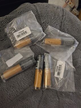 New 5x Black Radiance True Complexion™ Longwear Concealer-Light